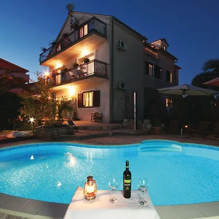 Apartment Katica-3 *