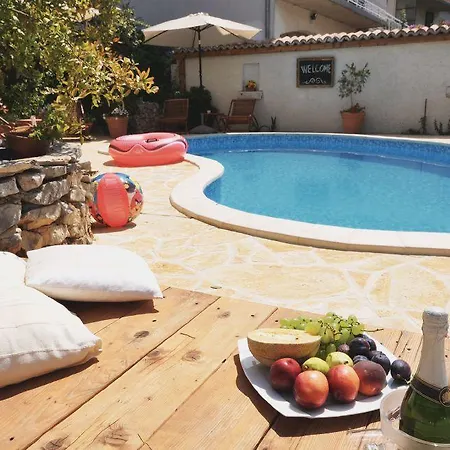 Apartamento Apartment Katica-3 *